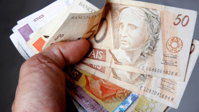 Câmara aprova multa para banco que fizer consignado sem autorização do beneficiário